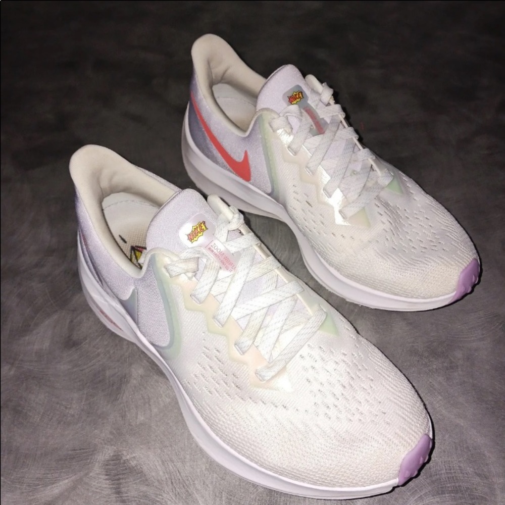Nikes - Picture 3 of 5